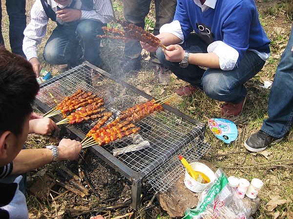 3月27日烤很多肉的照片之喜刷刷 帅哥美女齐烧烤qq群号39139598