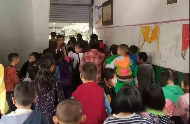 网传南充一学校发生踩踏伤人事件?官方情况说明来了→