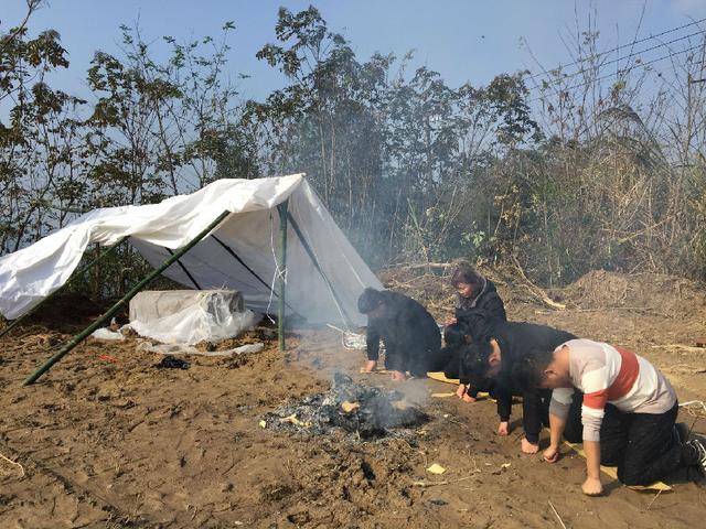四川营山县一企业建种猪场“撬祖坟”引发争议