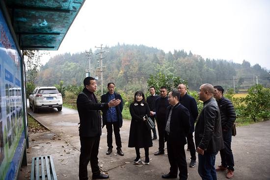 南部县韫元绘养殖及种植专业合作社举行开业揭牌大会