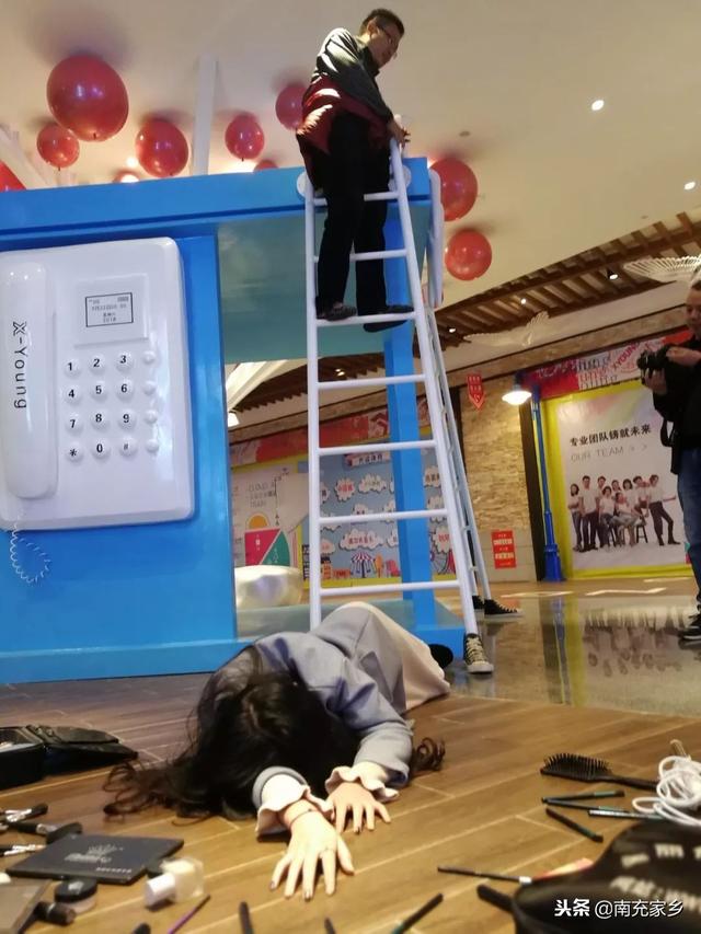 南充：高坪王府井X-YOUNG街成网红打卡点，来看看这些人在拍什么