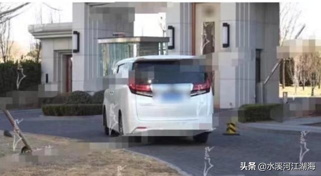 赵丽颖1.4亿元买别墅只为爱子，内外曝光与众明星成邻居